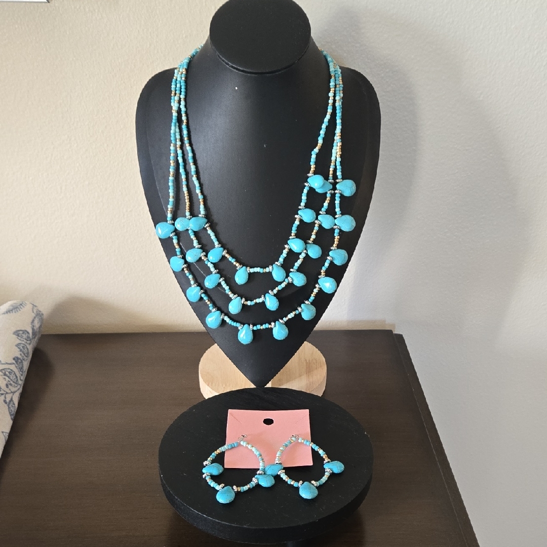 Elegant Simulated Turquoise Beaded Necklace And Bracelet Set